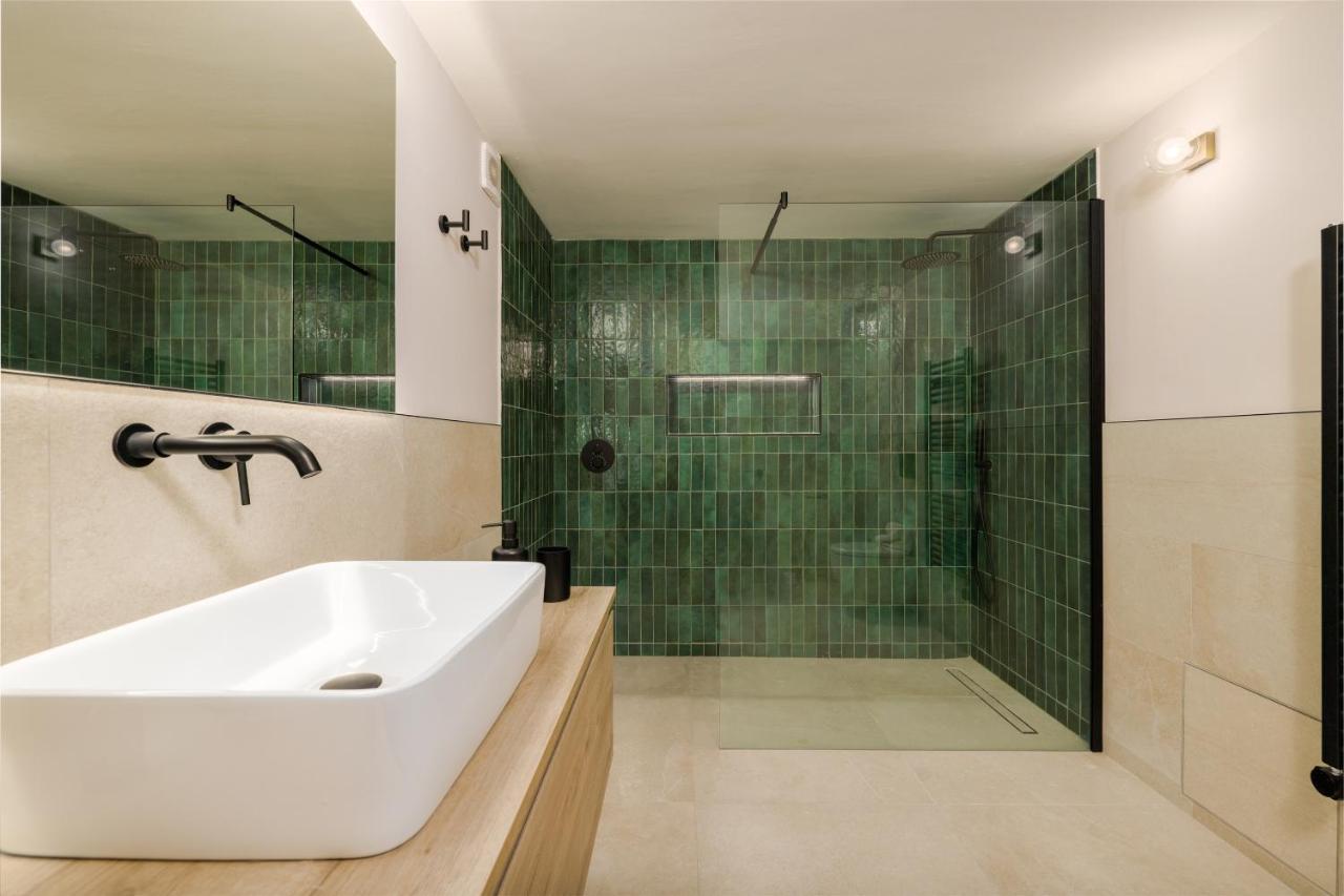 Villa Lorea Playa, Luxury 6 Bedroom With Seaview Marbella